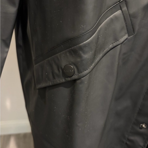 Rains Black Mens Rain Trench Coat with Hood - Picture 4 of 5